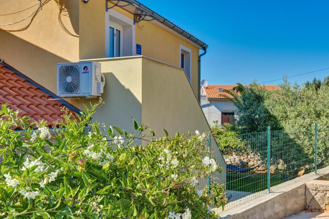 Apartment Tena Вели-Лошинь Экстерьер фото