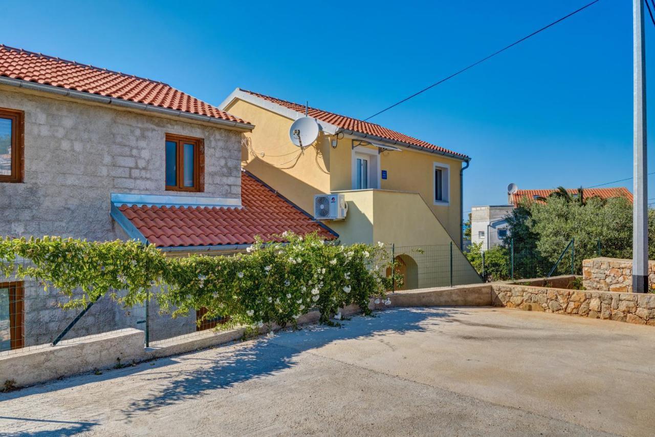 Apartment Tena Вели-Лошинь Экстерьер фото